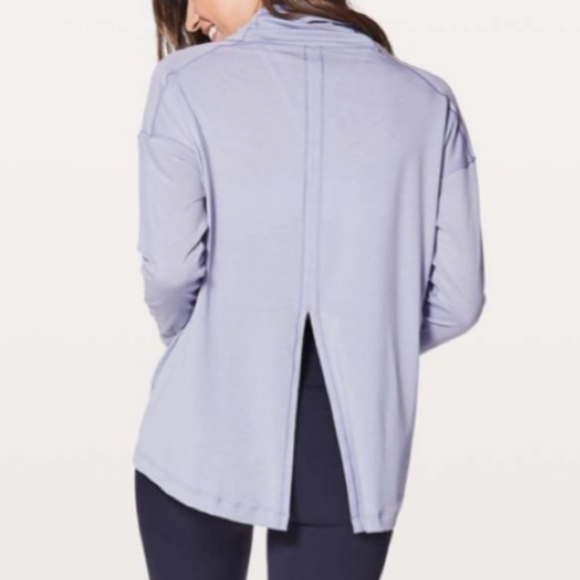 Mesh Long-Sleeve Shirt for Yoga and Casual - Picture 2 of 4